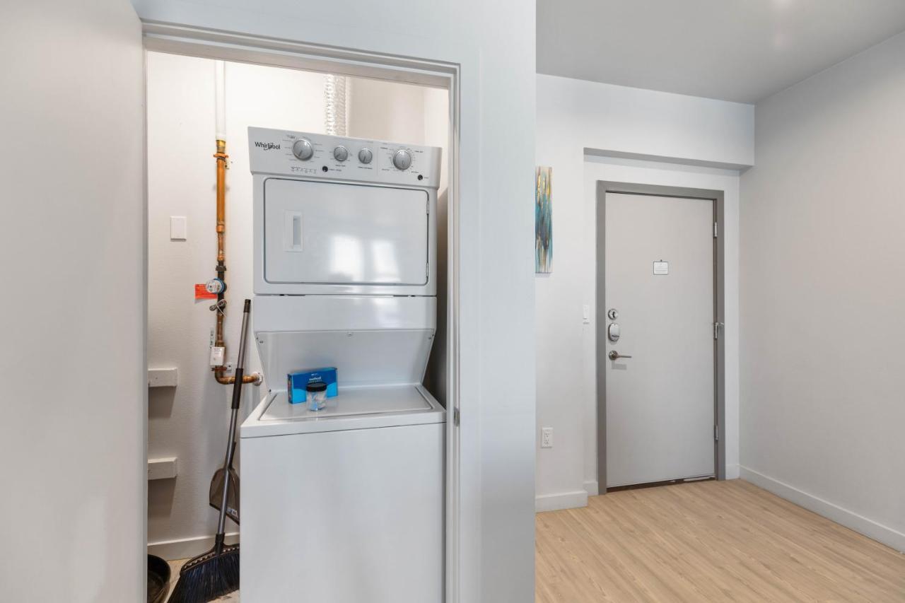 Flatz432 Apartments By Barsala Midland Extérieur photo