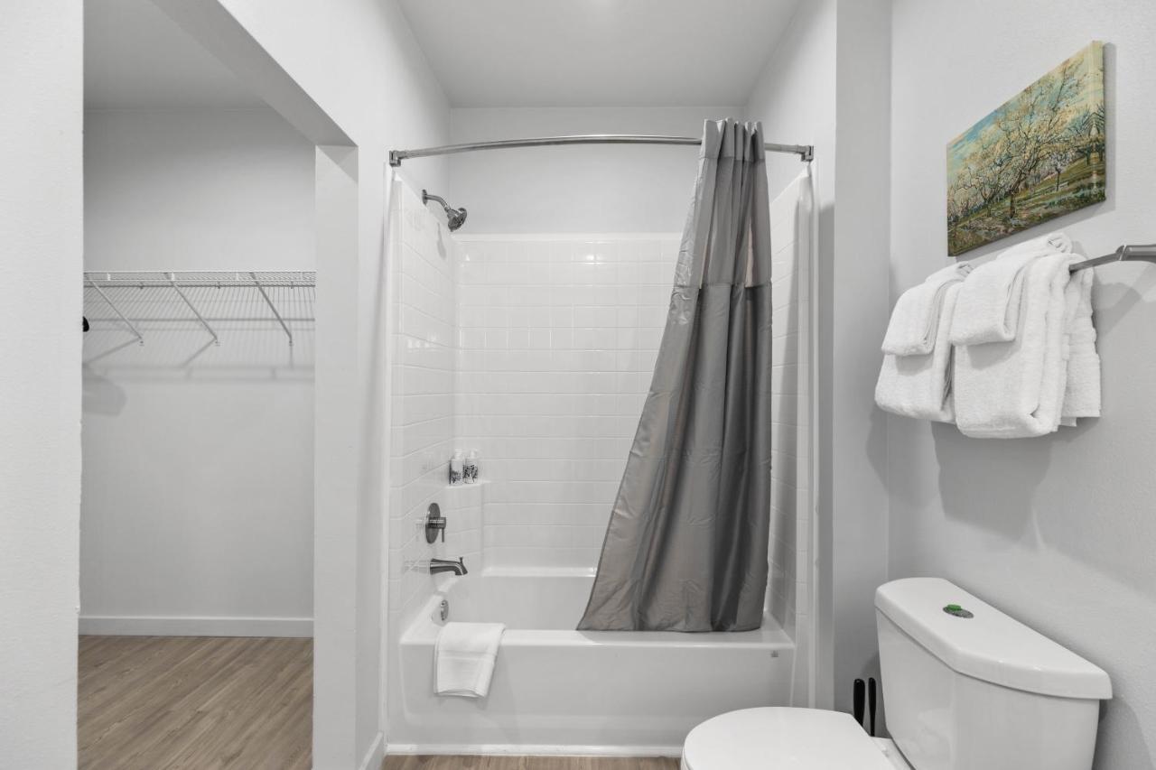 Flatz432 Apartments By Barsala Midland Extérieur photo